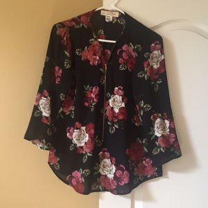 Black Chiffon Floral Zipper Blouse